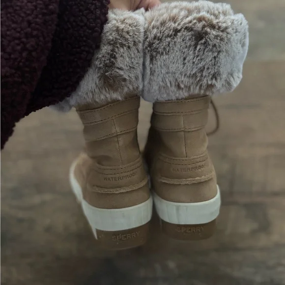 Sperry Torrent Tan Fur-Lined lace up winter boot - Picture 3 of 4